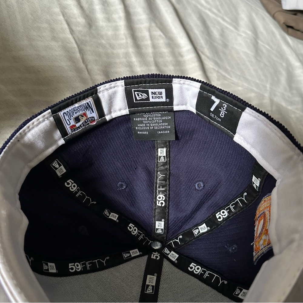 New Era Chicago White Sox Throwback
Corduroy 59FIFTY Fitted Hat - Picture 5 of 6